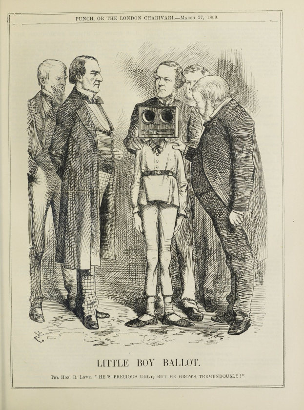 Eine Zeichnung eines kleinen Jungen mit einer Kamera, umgeben von Menschen, mit dem Text "Kinderwahl" unten.