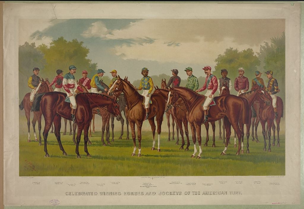 Eine Gruppe von Menschen, die auf einem grünen Feld mit Bäumen und einem blauen Himmel reitet, mit dem Text "Feiernder Siegerpferde und Jockeys der American Turf" unten.