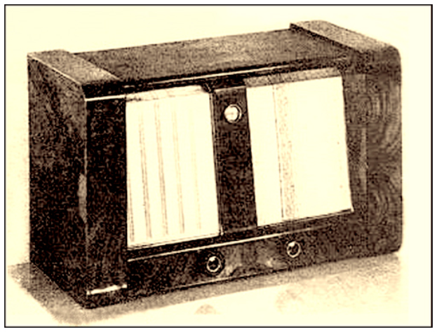 Ein Schwarz-Weiß-Foto eines altmodischen Fernsehers mit rechteckiger Form, schwarzem Rahmen und weißem Bildschirm, vor einem weißen Hintergrund mit leicht unscharfen Rändern für einen Retro-Look.