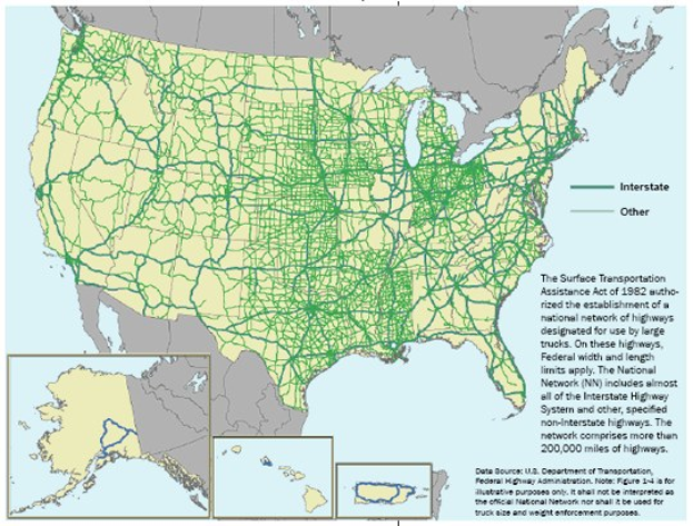 Ein Plakat mit einer detaillierten Karte des U.S.-Interstate-Highway-Netzwerks, mit Linien, die Highways darstellen, und Punkten, die Städte und geografische Merkmale markieren, begleitet von erklärendem Text.
