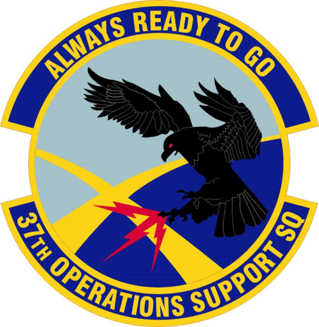 Ein Logo mit einem Adler und dem Text "37. Operations Support Squadron", das Bereitschaft signalisiert.